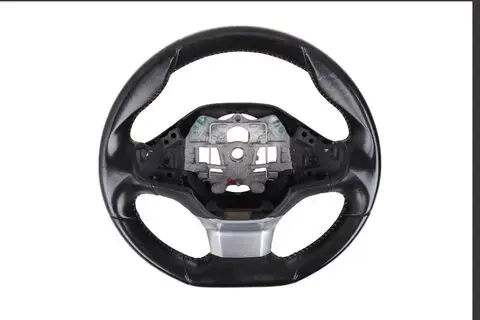 Volant tříramenný kožený černý 96785124ZD Kup Teď