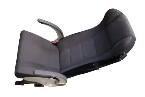 Objednat Nyní Sedadlo druhé řady pravé AFTERMARKET